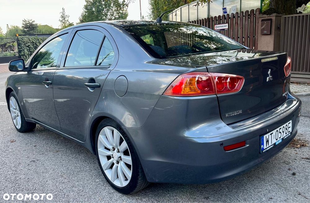 Mitsubishi Lancer - 5