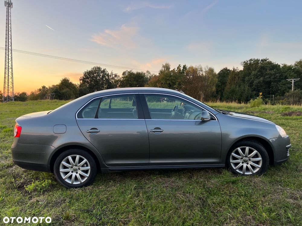 Volkswagen Jetta 1.4 TSI DSG Comfortline - 7