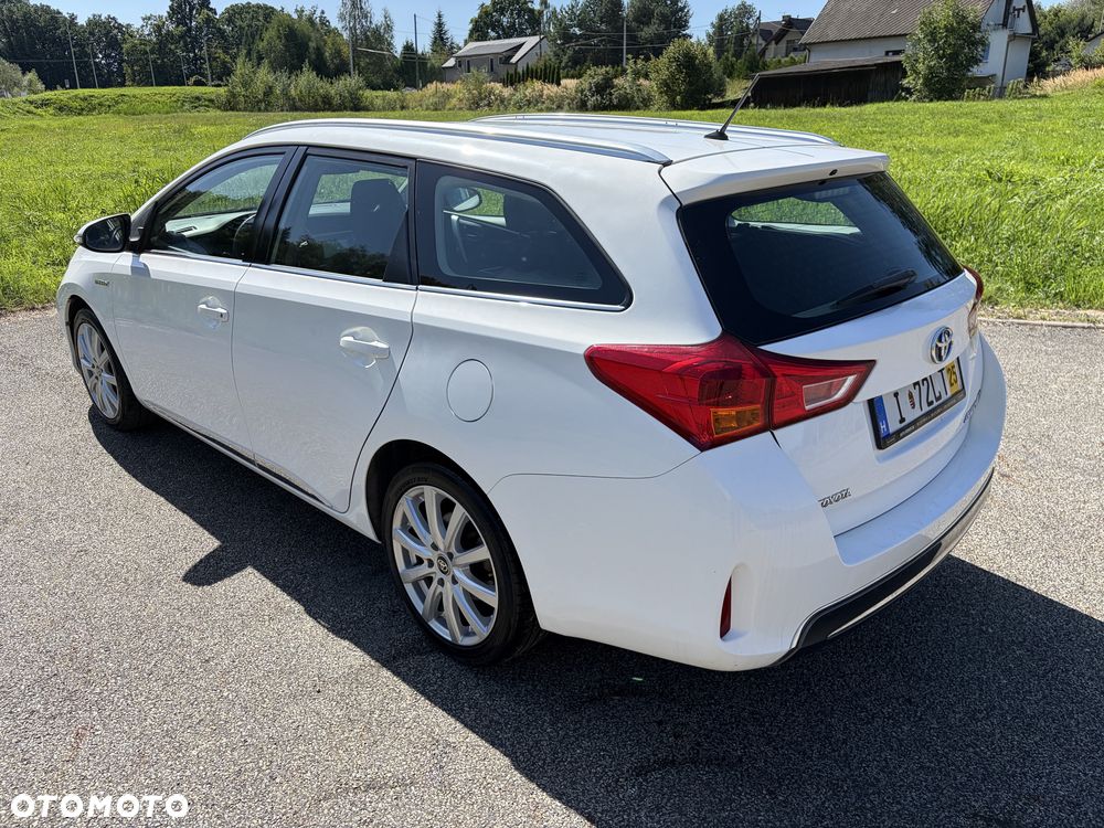Toyota Auris - 4