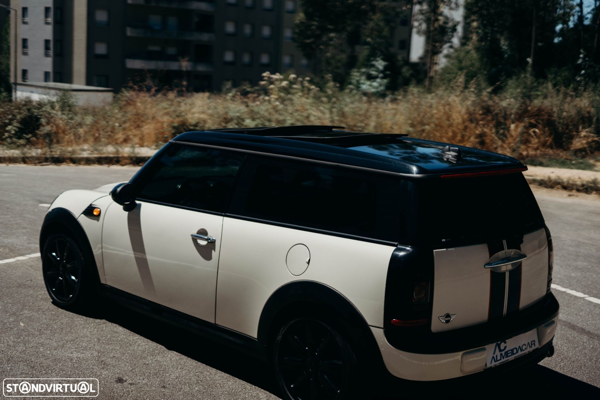 MINI Clubman Cooper D - 16