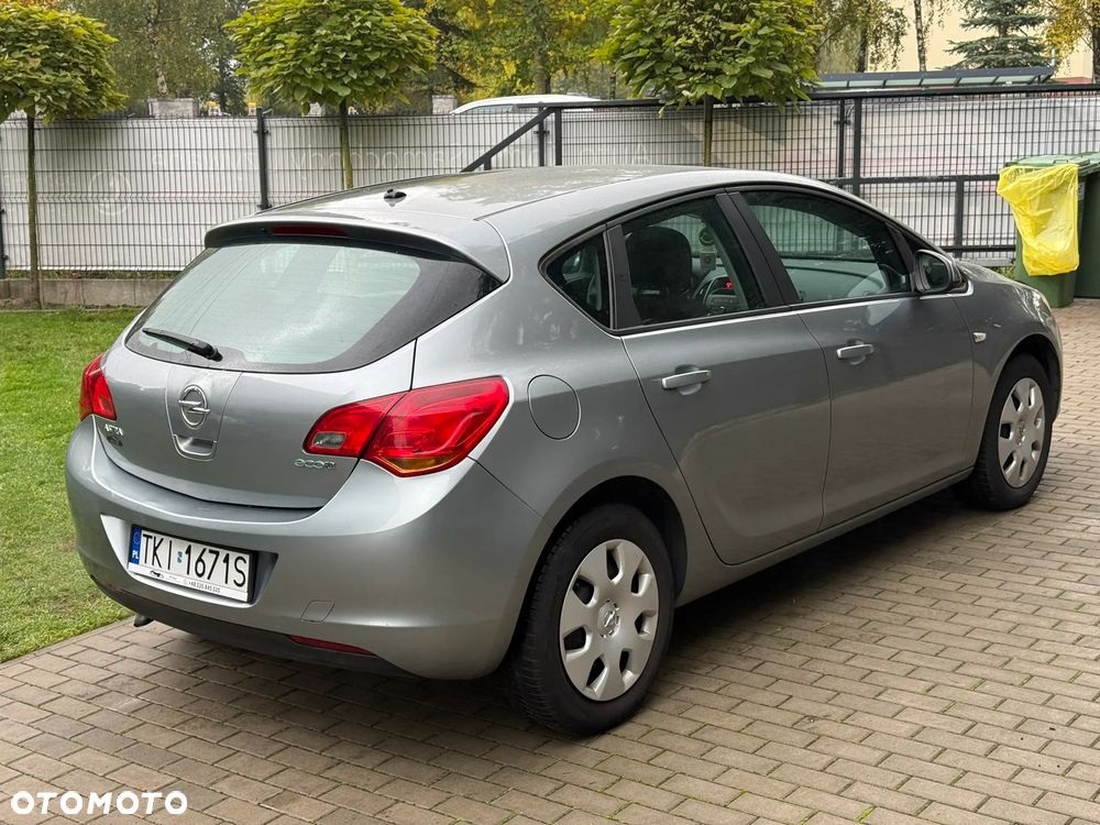 Opel Astra - 3