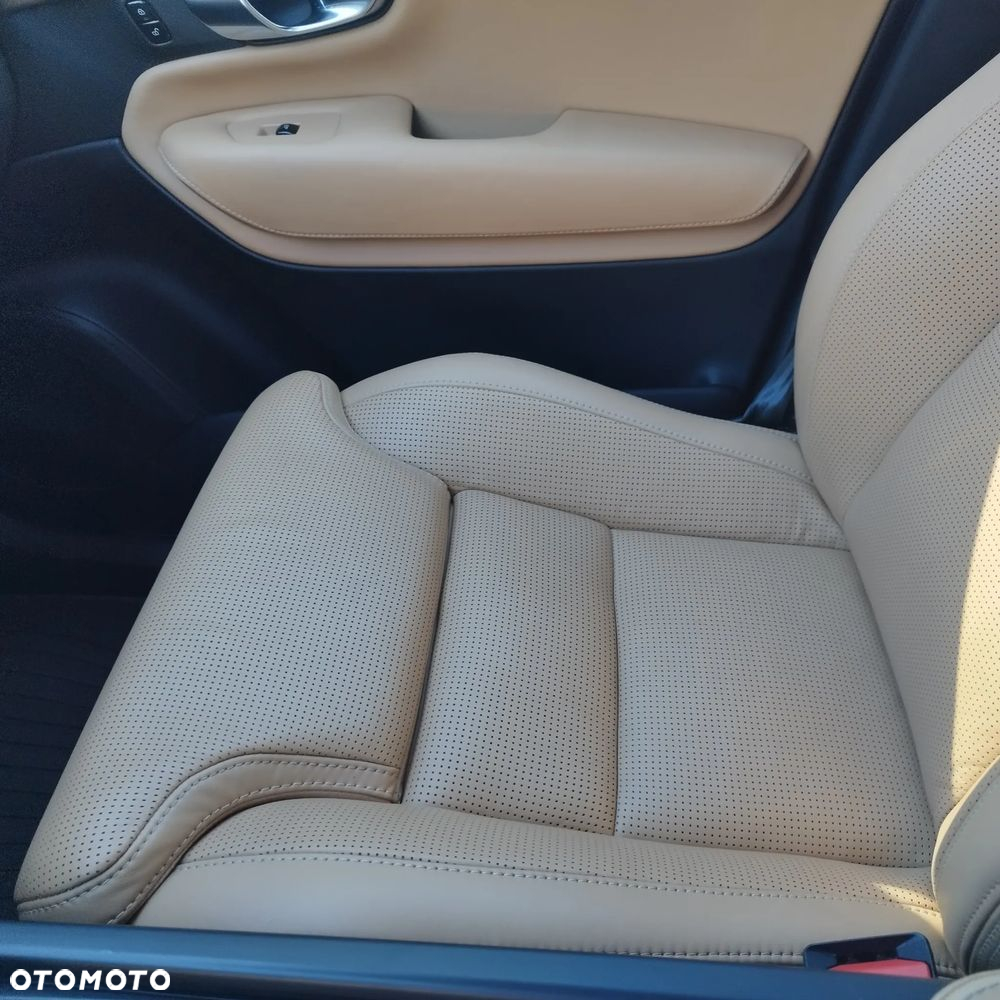 Volvo XC 90 D5 AWD Inscription - 5