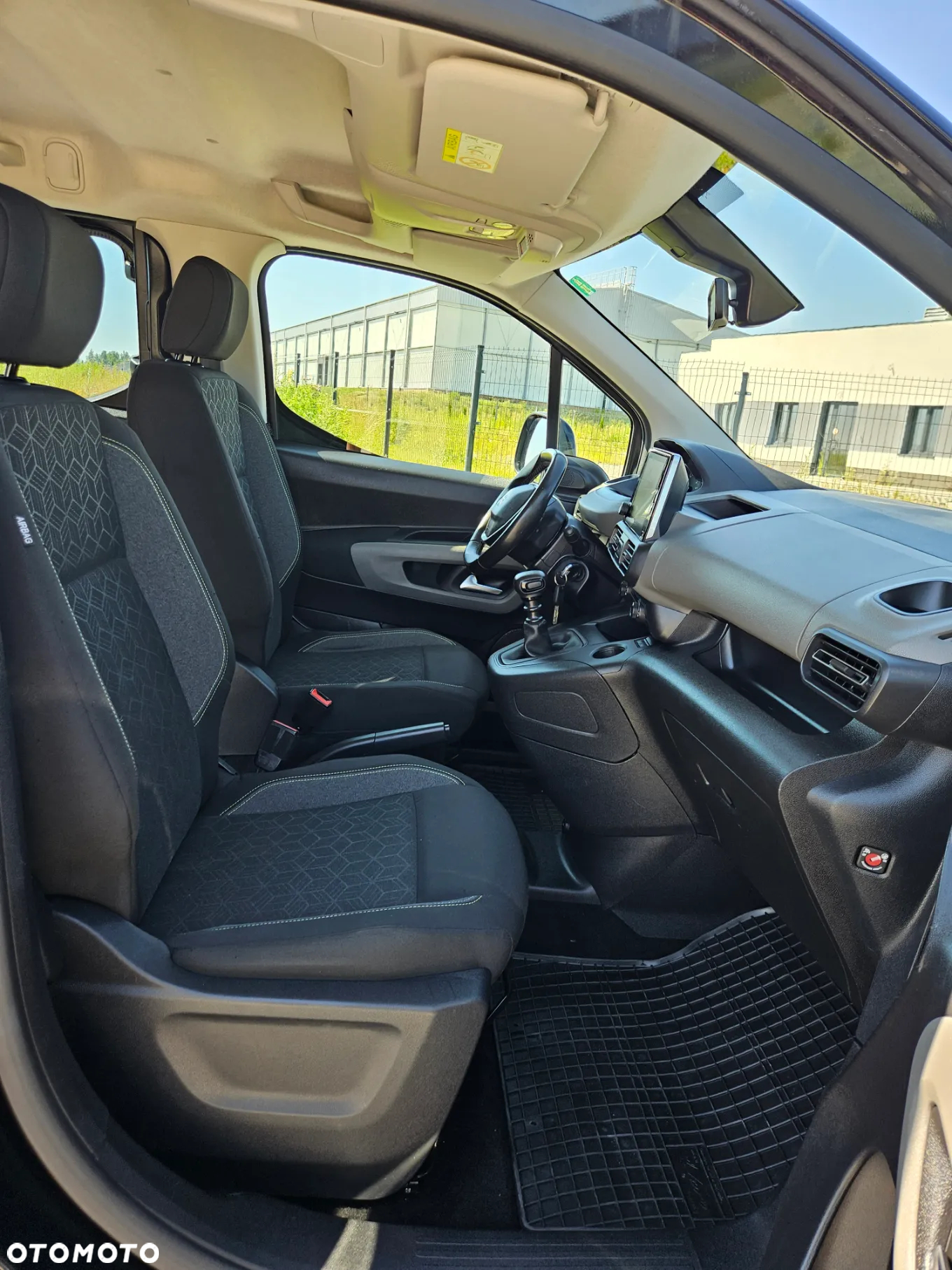 Peugeot Rifter 1.5 BlueHDI Allure Pack S&S - 18