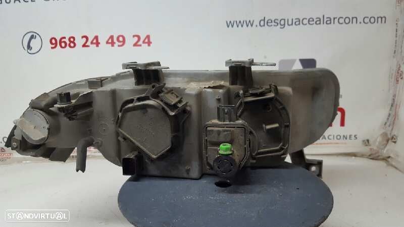 FAROL ESQUERDO MG ROVER SERIE 400 (RT) 1.6 CAT - 4