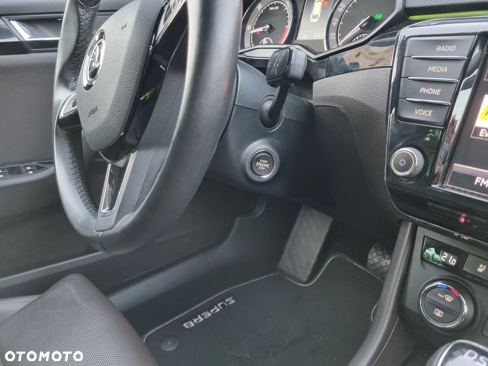 Skoda Superb 2.0 TDI L&K DSG - 12