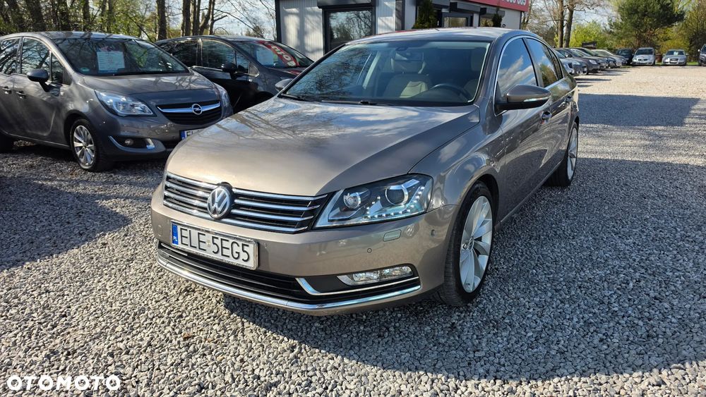 Volkswagen Passat 2.0 TDI Highline DSG - 1