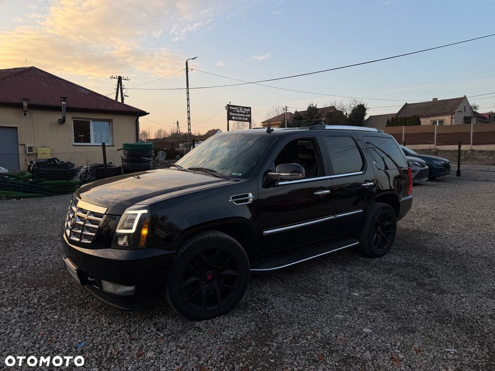 Cadillac Escalade 6.0 V8 Platinum - 2