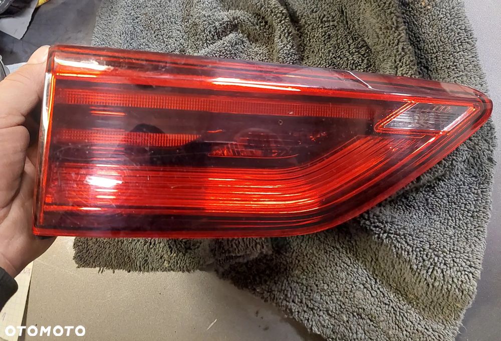 VW GOLF VIII 8 LAMPA PRAWY LEWY TYŁ W KLAPĘ  RAF-AUTO - 3