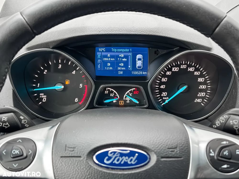 Ford Kuga - 13