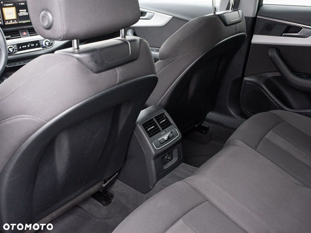 Audi A4 Avant 35 TFSI mHEV S tronic - 28