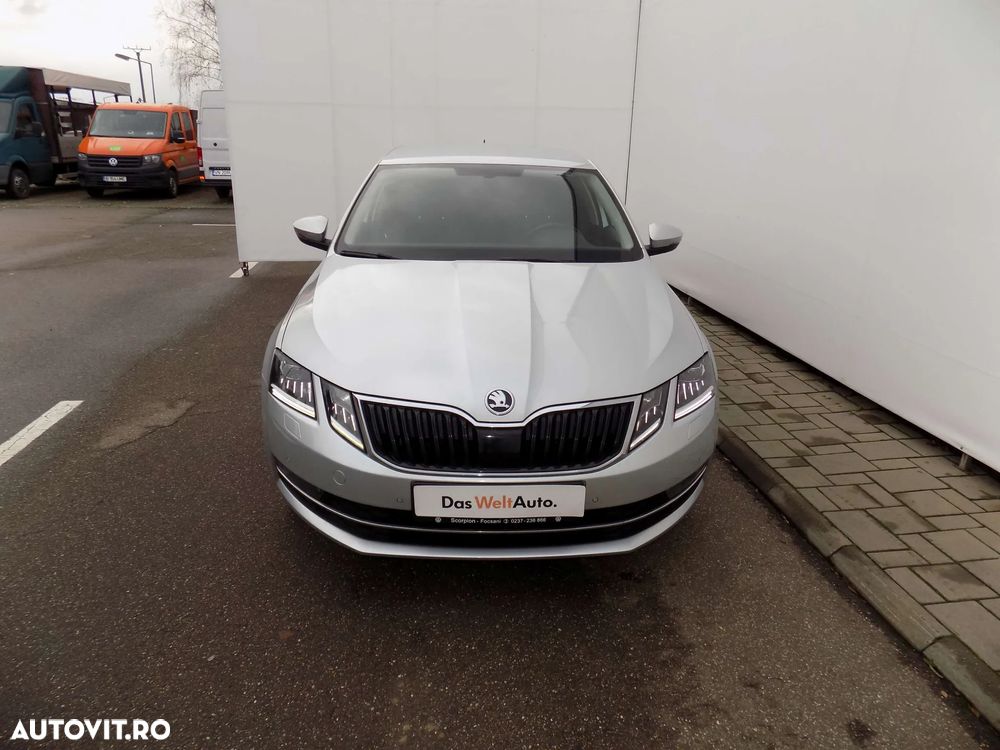 Skoda Octavia 2.0 TDI DSG 4X4 Style - 9
