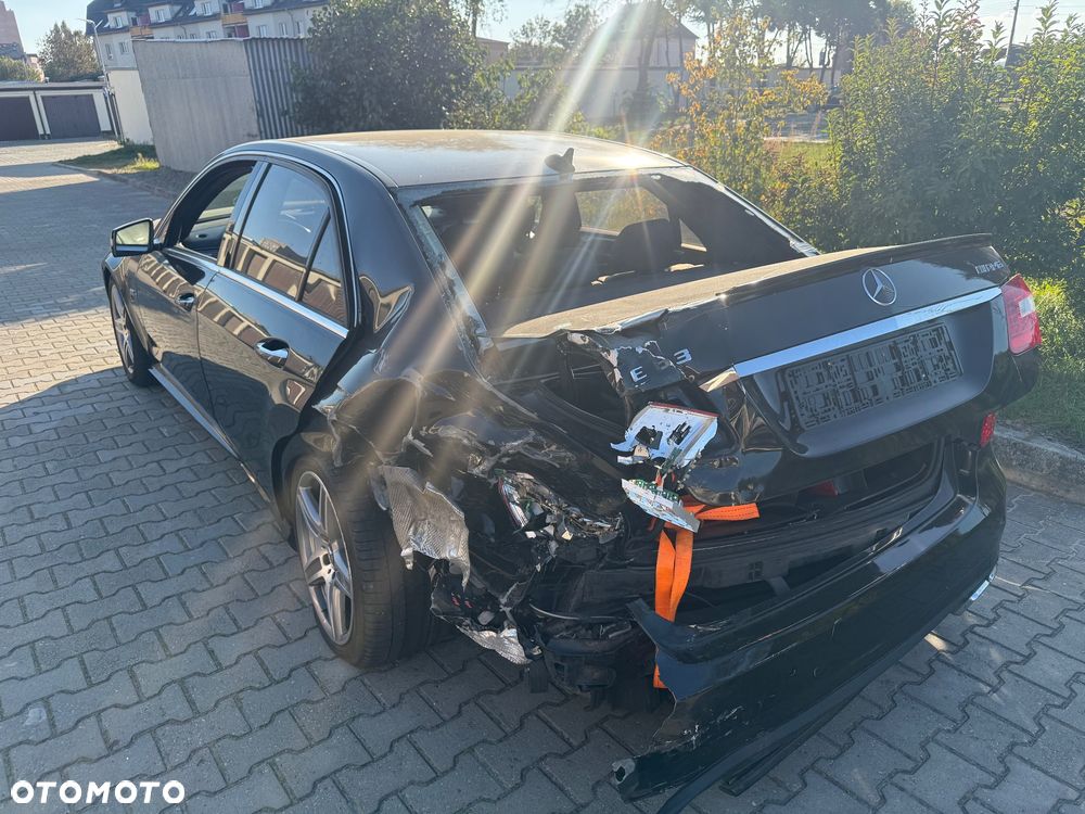 Mercedes-Benz Klasa E 63 AMG - 4