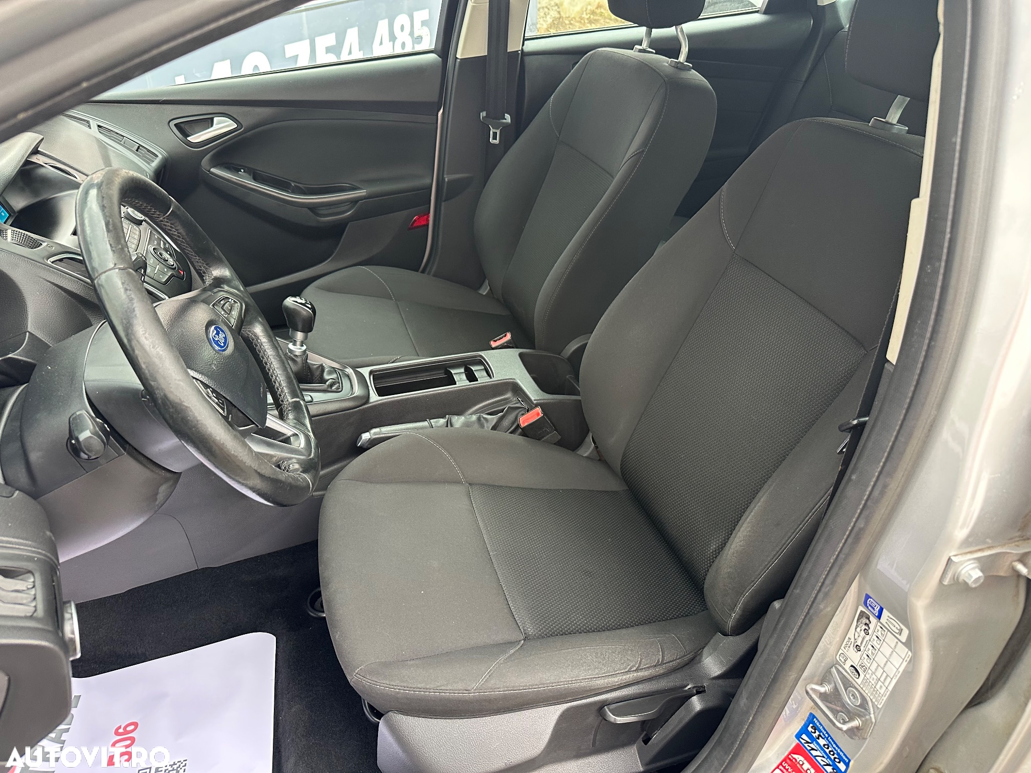 Ford Focus 1.5 EcoBlue Start-Stopp-System TITANIUM STYLE - 12