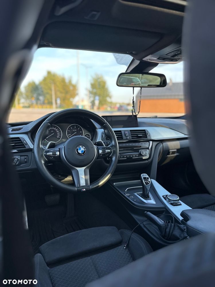 BMW Seria 3 330d Edition M Sport Shadow - 17