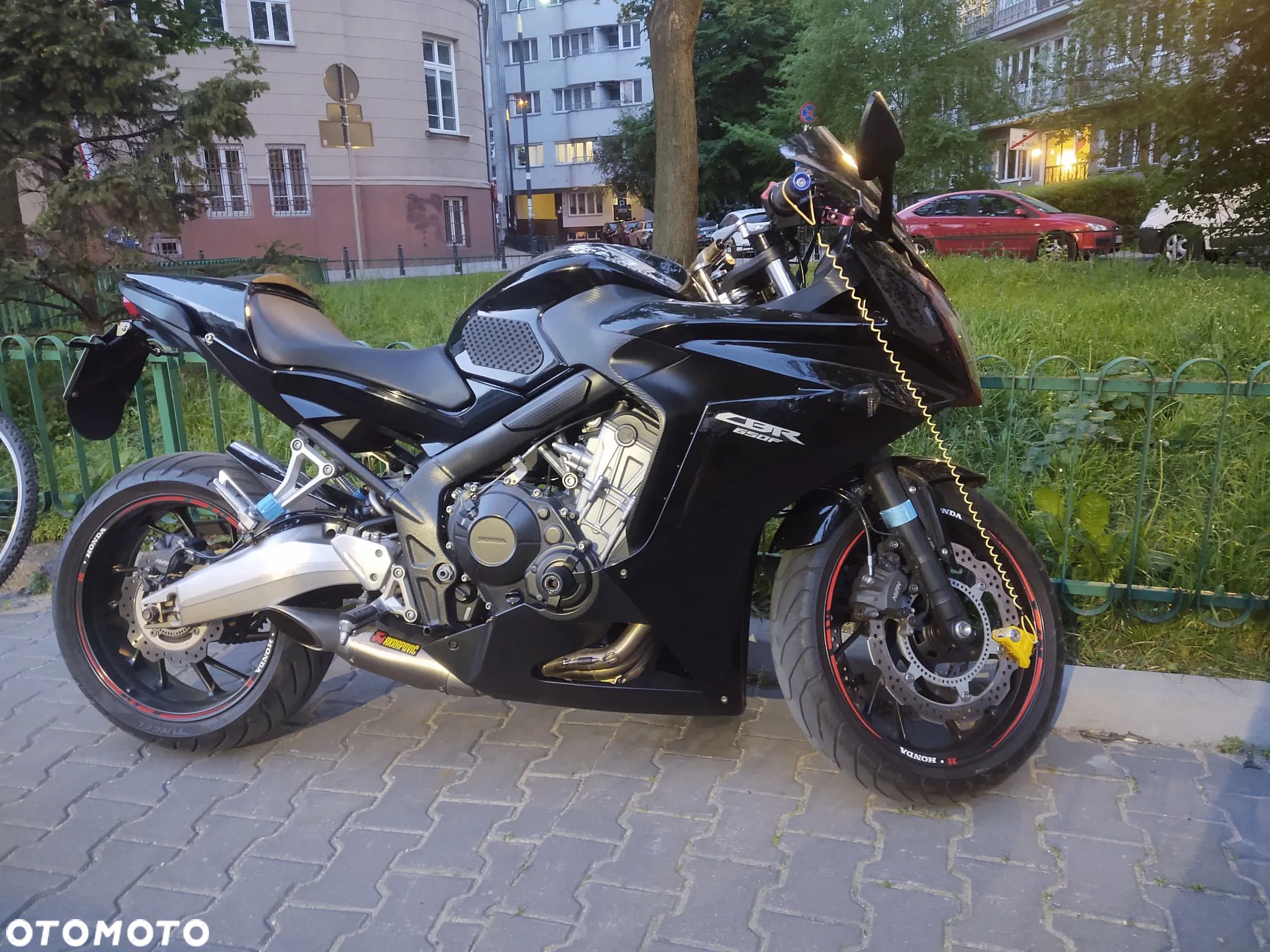 Honda CBR - 1