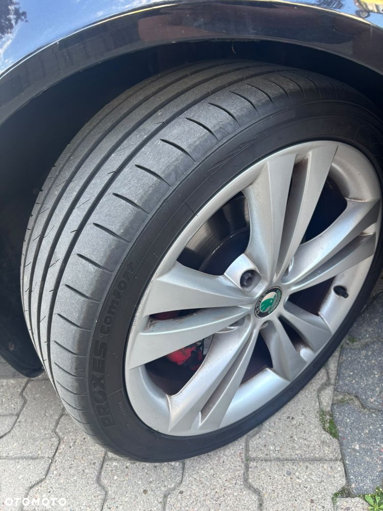 Skoda Octavia 2.0 TDI DPF RS - 20