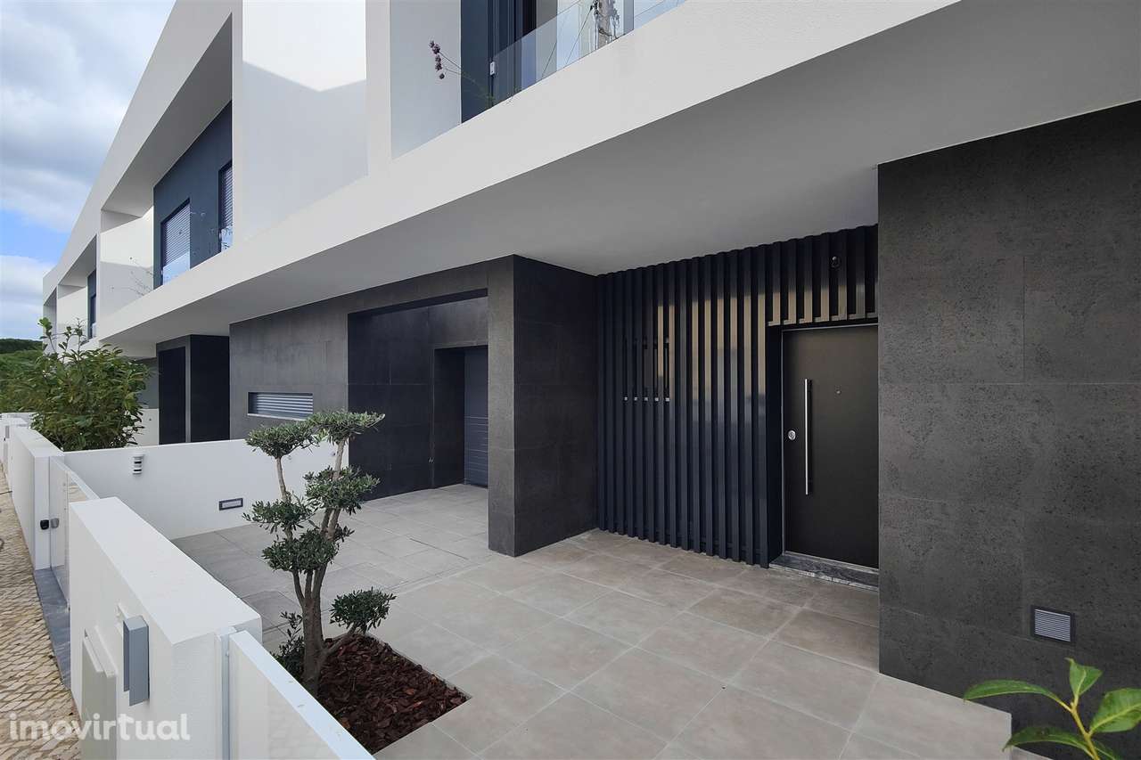 Moradia T4 a estrear no Fanqueiro - Loures - Grande imagem: 3/34