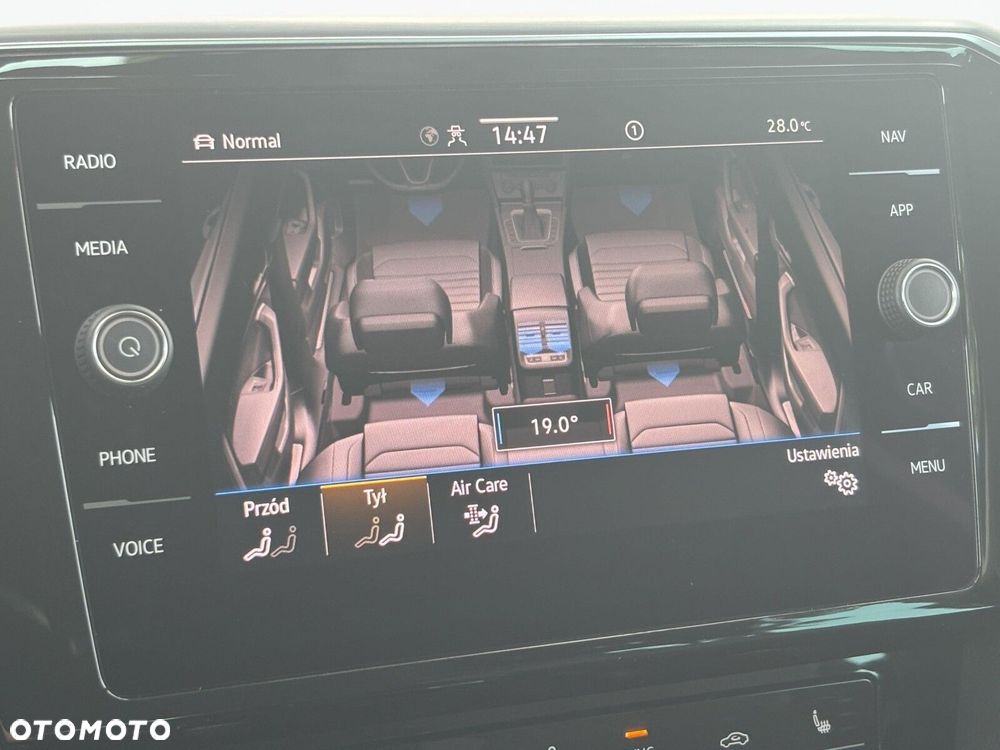 Volkswagen Passat Variant 2.0 TDI SCR Elegance DSG - 26