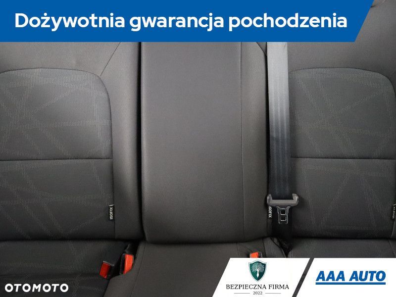 Kia Rio - 12