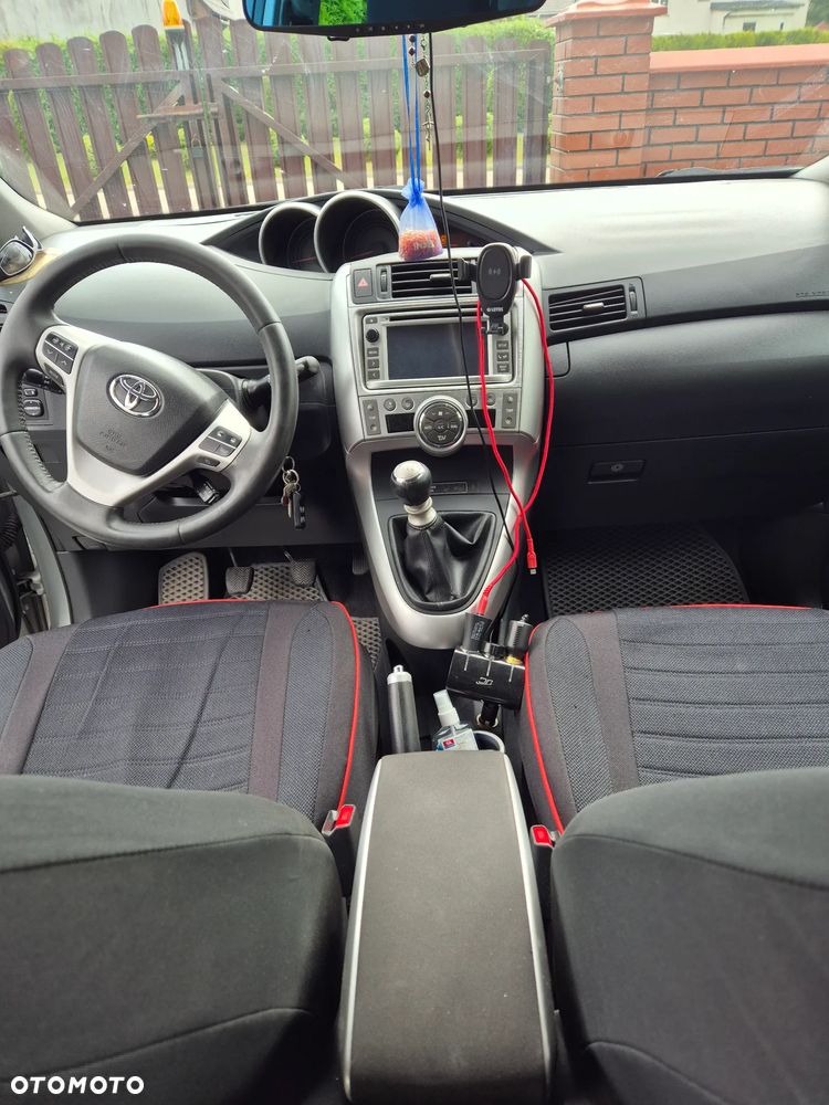 Toyota Verso - 11