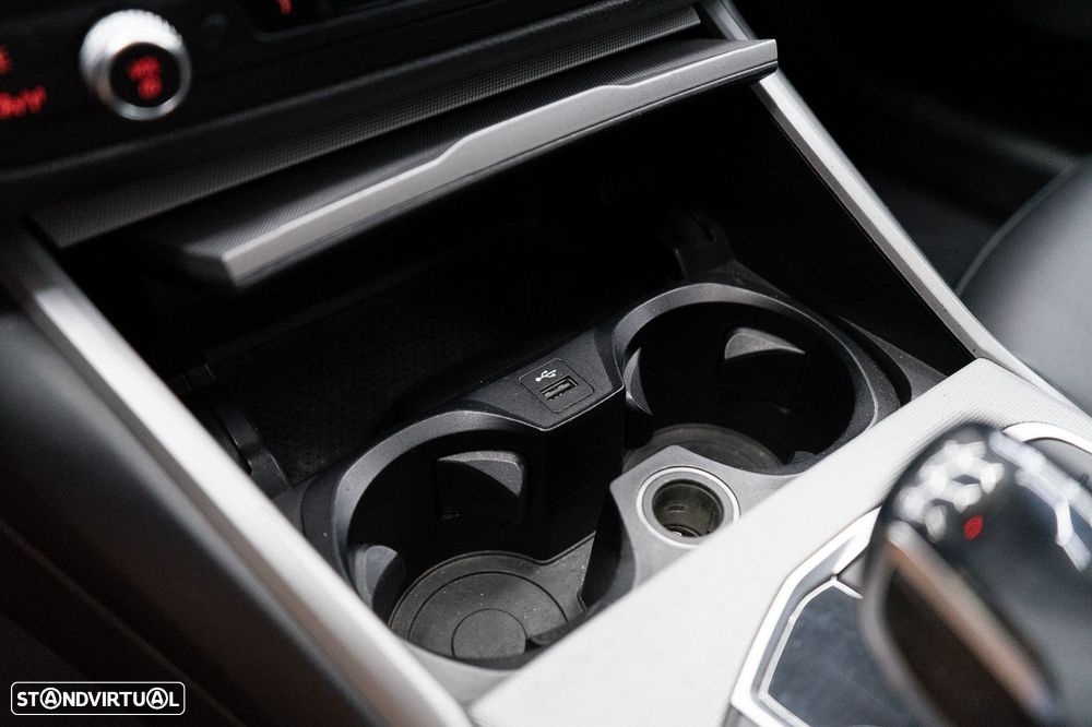 BMW 318 d Aut. Sport Line - 34