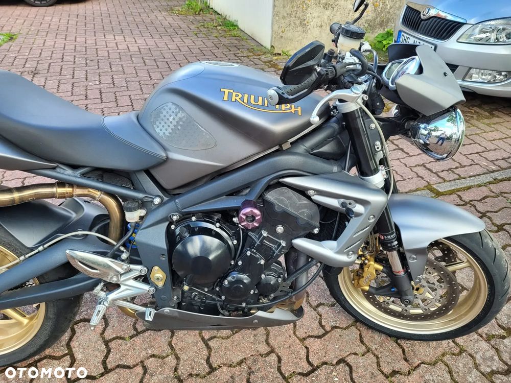 Triumph Street Triple - 3