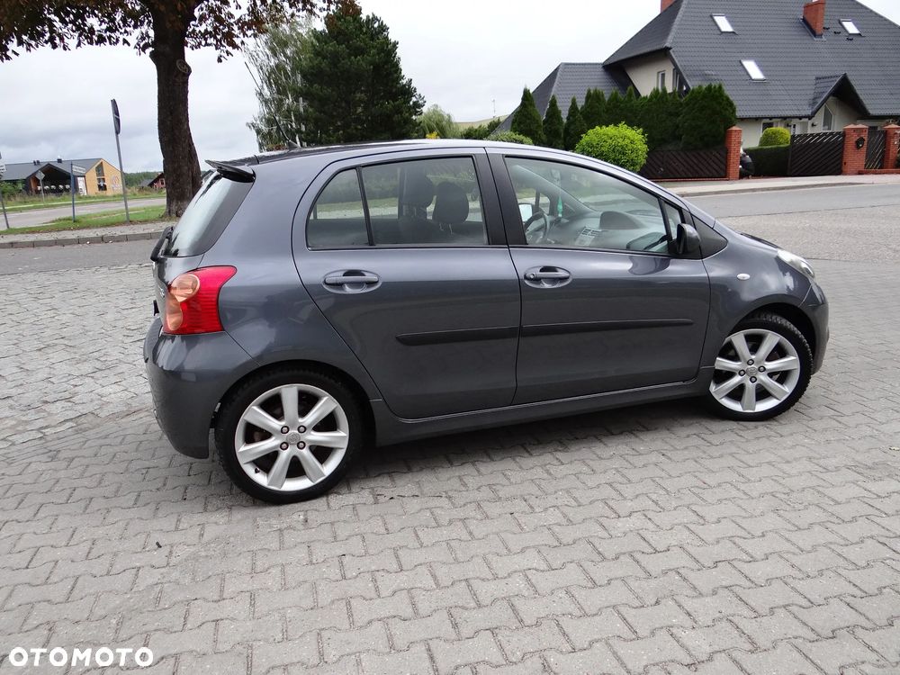 Toyota Yaris 1.8 VVT-i TS - 17