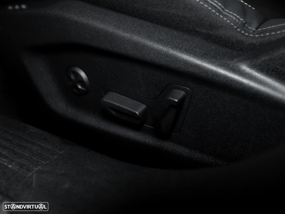 Peugeot 308 SW 1.2 PureTech GT EAT8 - 15