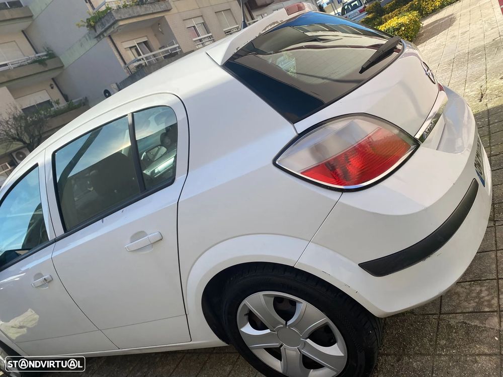 Opel Astra 1.3 CDTI Cosmo - 2