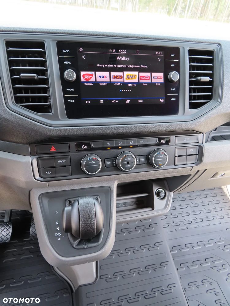 Volkswagen Crafter 35 BiTDI 2.0 177 KM AUTOMAT 6-Cio Os.+ 1036 Kg Ładowność MIXTO Indywidualna Zabudowa VIP, L2H1 Furgon Blaszak, 5905 mm Dł, FULL LED, DRZWI PRZESUWNE Z OBU STRON, HAK 3000 Kg, Rozstaw Osi 3665 mm, Stan Wizualny I Techniczny NOWY Tak Jak Z Taśmy Produkcyjnej Gotowy Dostępny OKAZJA POLECAM - 40