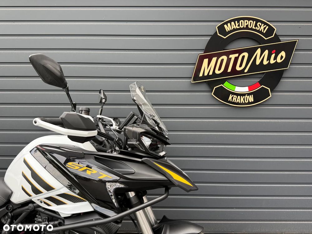 QJMOTOR SRT900S - 5