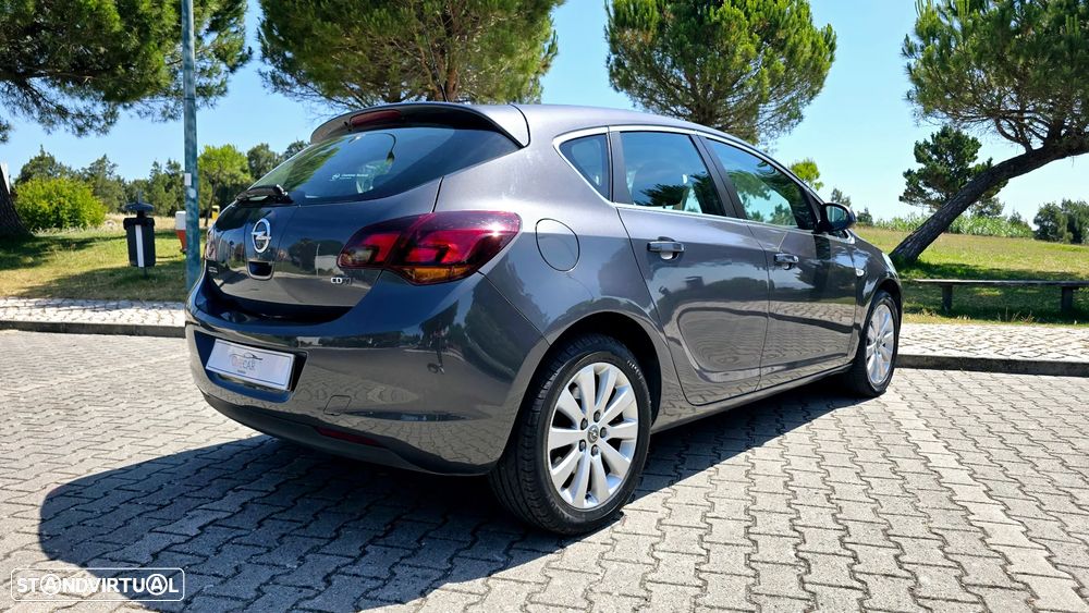 Opel Astra 1.7 CDTI Cosmo - 17