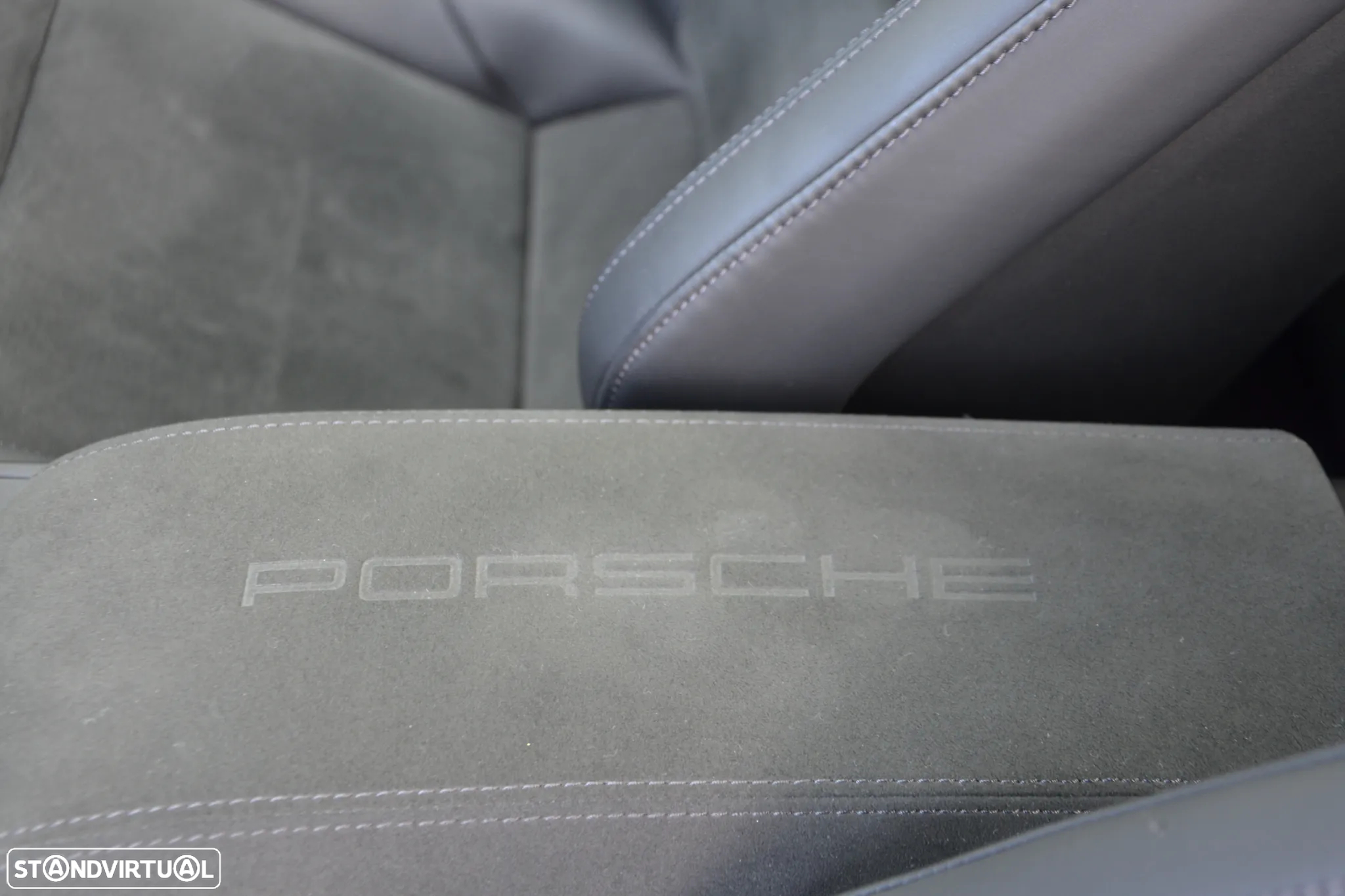 Porsche 911 (992) Carrera GTS PDK - 43
