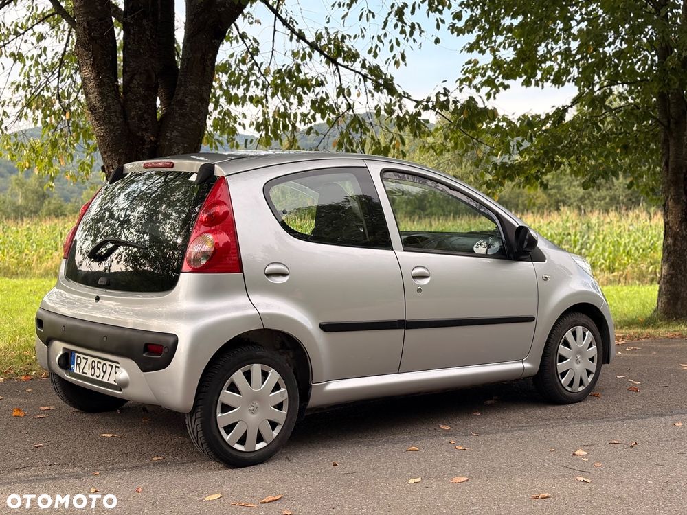 Peugeot 107 1.0 Trendy - 3