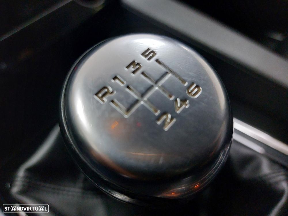 Jaguar F-Pace 2.0 i4D Prestige AWD - 27