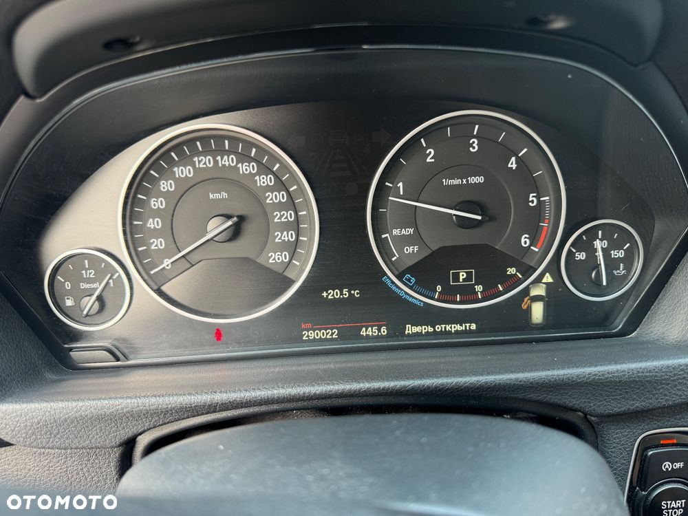 BMW Seria 3 318d Luxury Line - 10