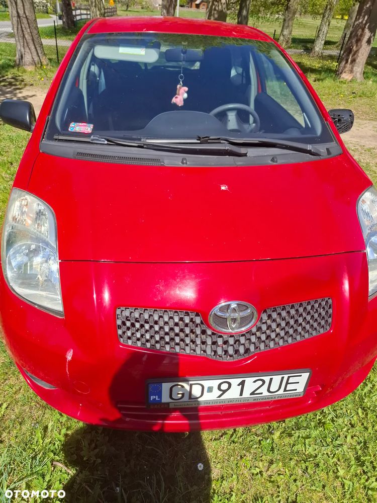 Toyota Yaris 1.0 Luna - 1