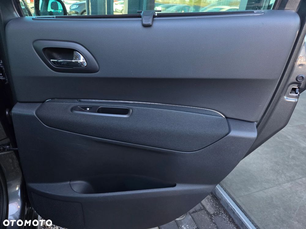 Peugeot 3008 HDi 160 Automatik Allure - 13