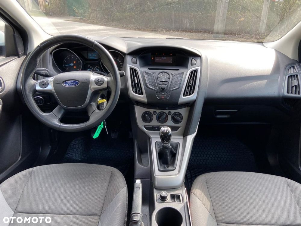 Ford Focus - 13
