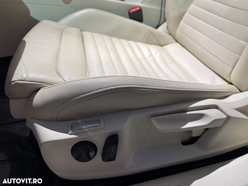 Volkswagen Passat - 26