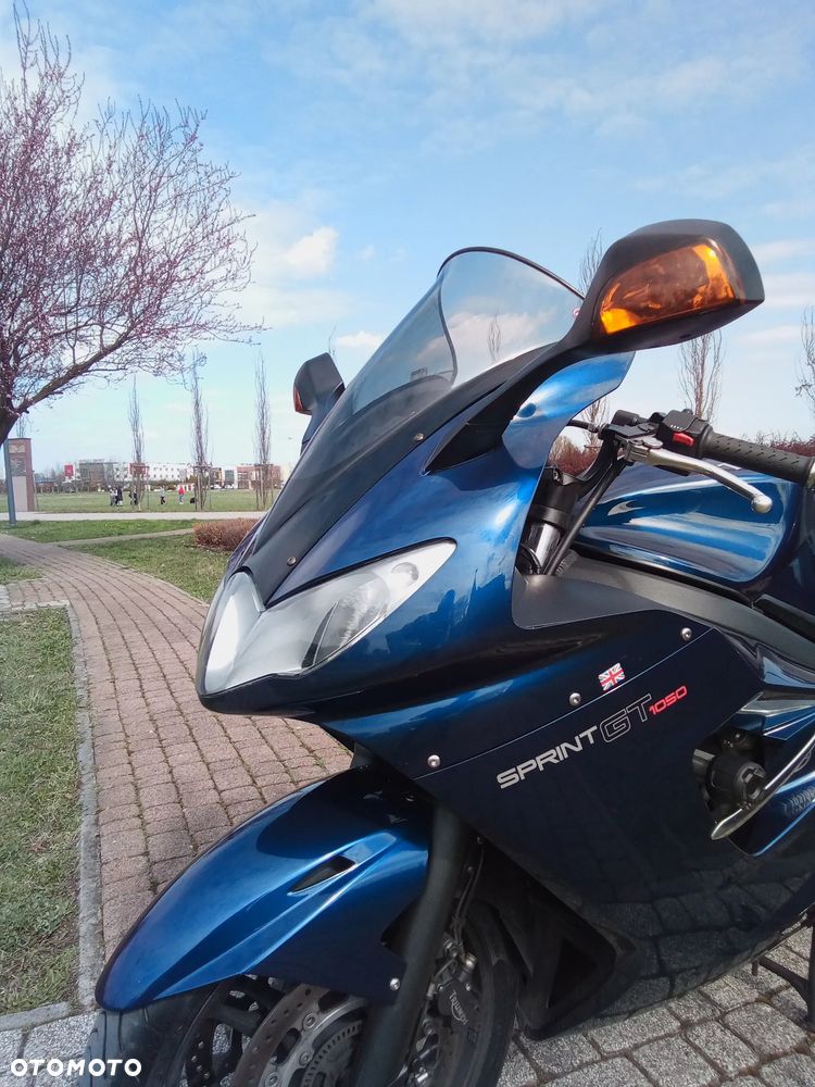 Triumph Sprint - 17