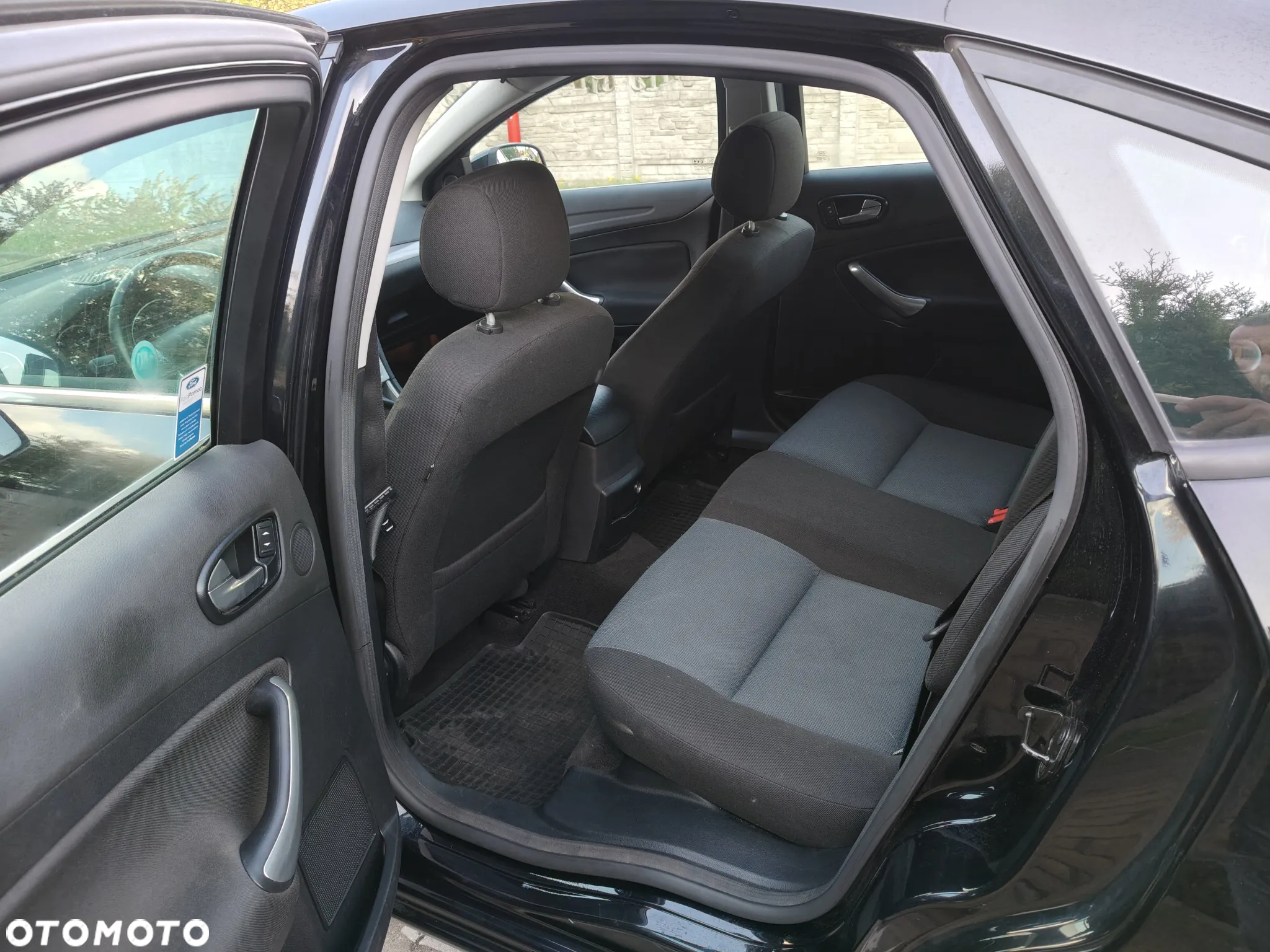 Ford Mondeo 1.6 Trend - 12