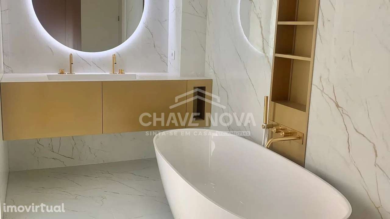 Moradia V4 c/ Jardim e Vista Mar em Arcozelo - Grande imagem: 4/11