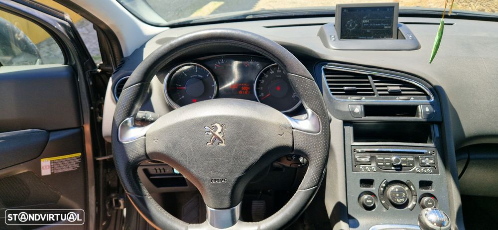 Peugeot 5008 1.6 BlueHDi Style - 11