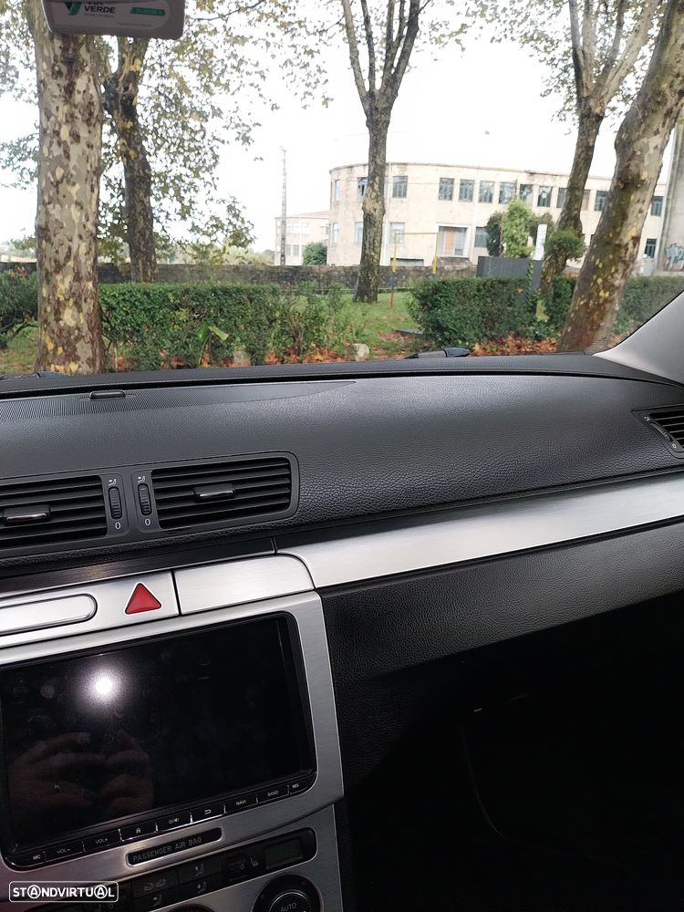VW Passat 2.0 TDI Confortline - 22