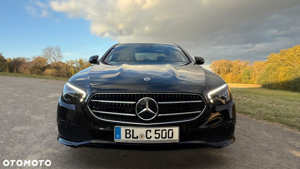 Mercedes-Benz Klasa E 220 d T 9G-TRONIC - 4