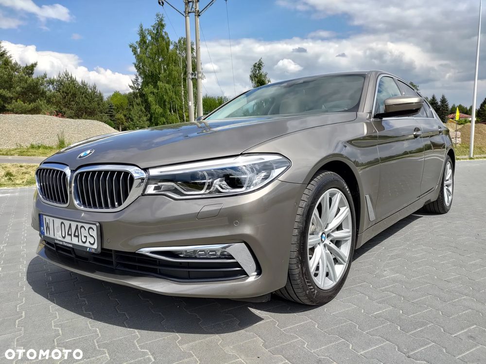BMW Seria 5 530i xDrive Luxury Line - 4