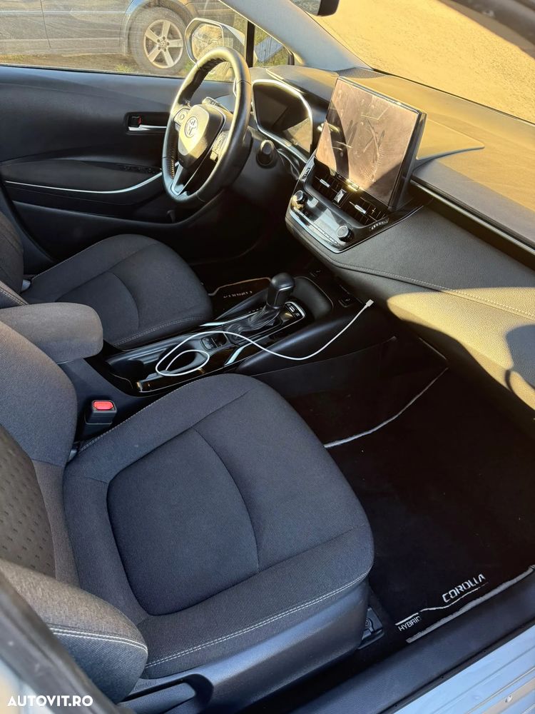 Toyota Corolla 1.8 HSD Business - 13