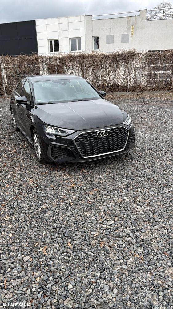 Audi A3 Limousine - 1