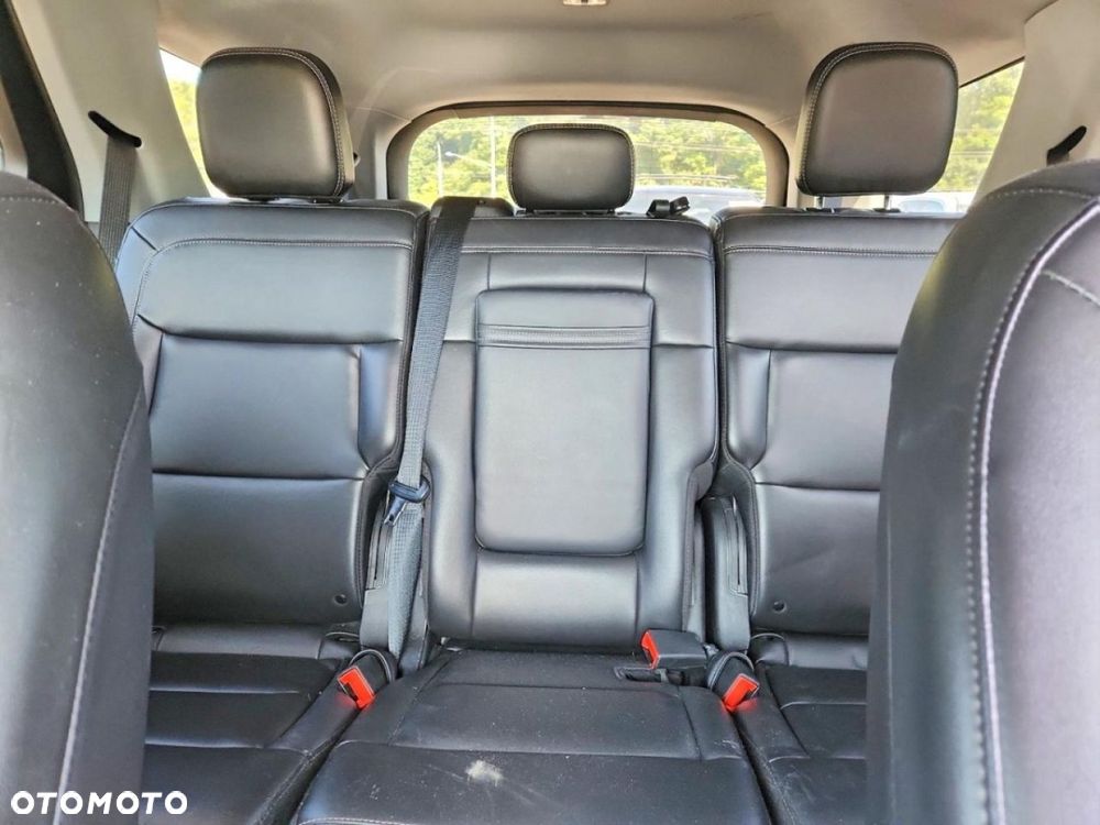 Ford Explorer 2024
